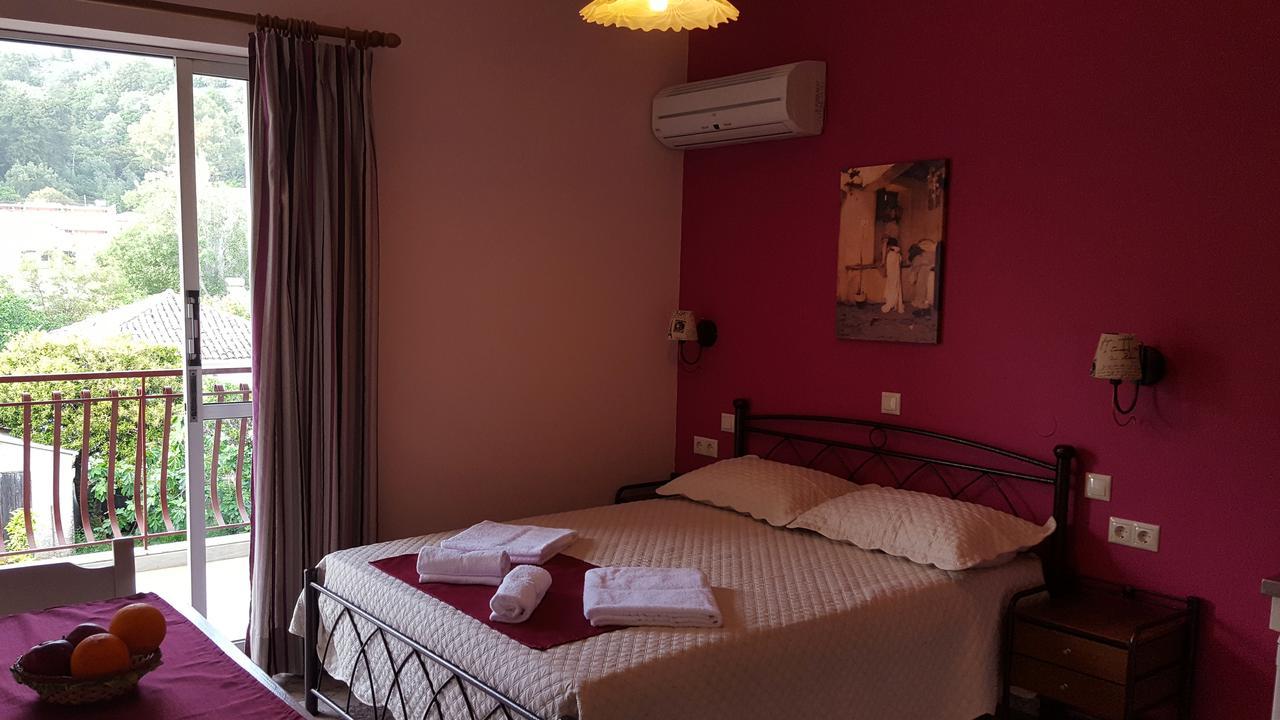 Stamoulis Apartments Agia Efimia Eksteriør billede